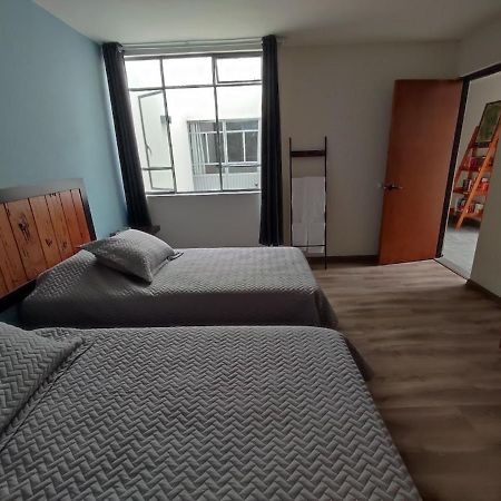El Salto De Camela Hostal Uruapan  Exteriör bild